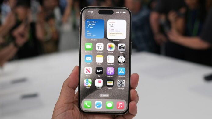 Có nên mua iPhone 15 Pro Max? Có gì đáng tiền ở iPhone mới?