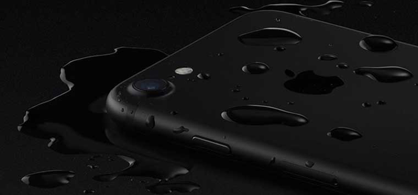 Làm sao khi điện thoại iPhone 7 Plus bị dính nước
