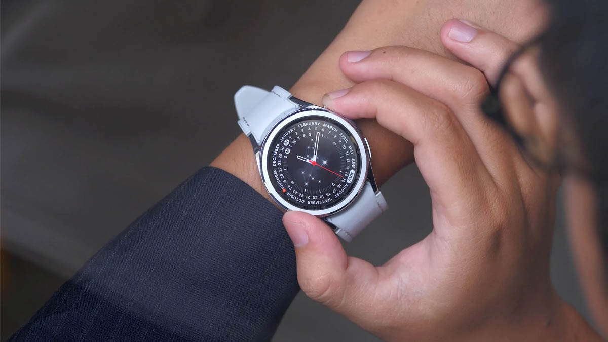 Review Samsung Galaxy Watch 7 Classic về thiết kế, pin, giá bán